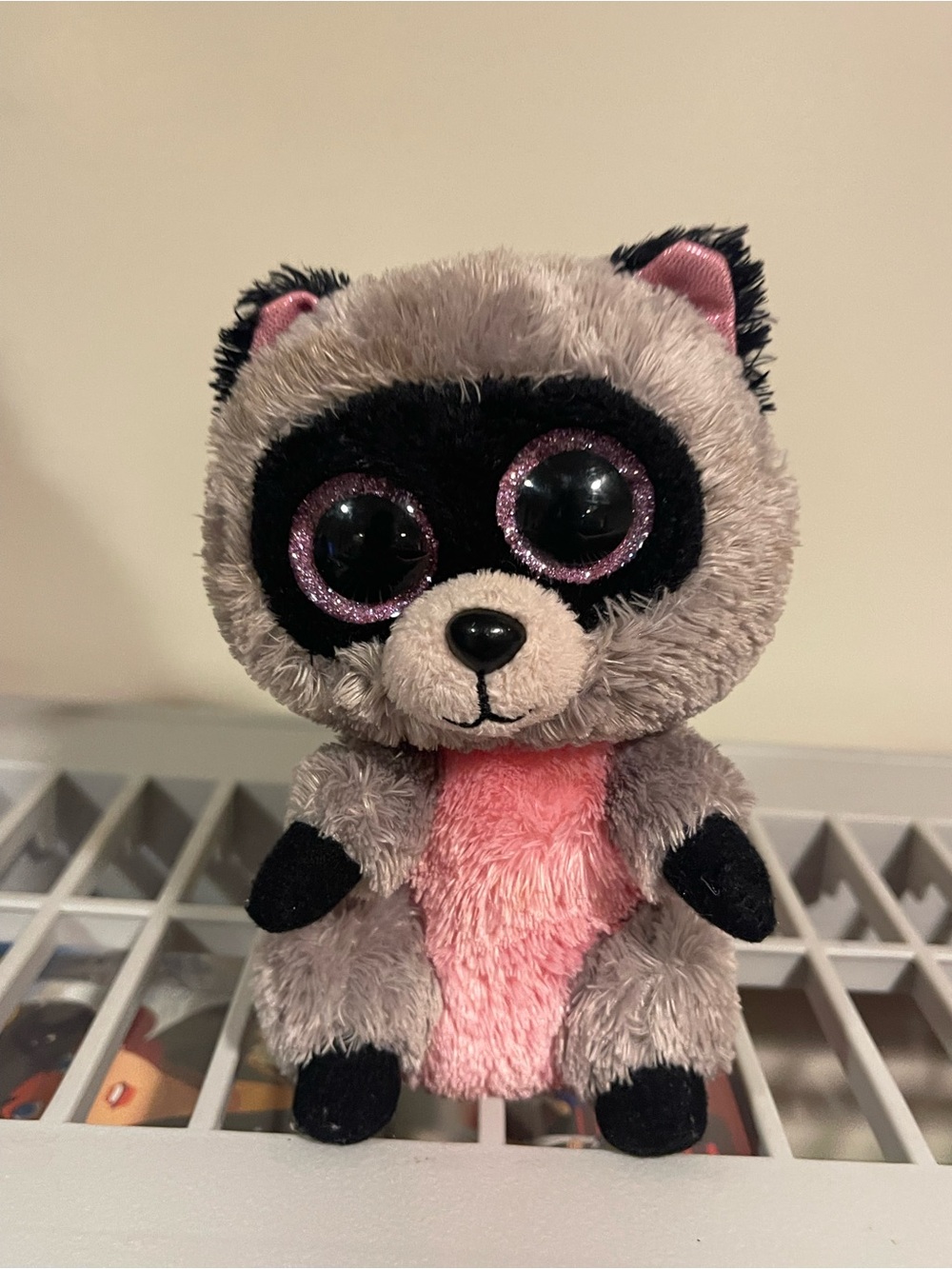 Plush Raccoon ROCCO TY BEANUE BOO Stuffed Animal - Pink and Gray Soft Toy